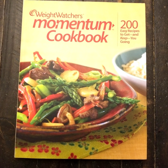 Weight Watchers Momentum Cookbook - Picture 1 of 4
